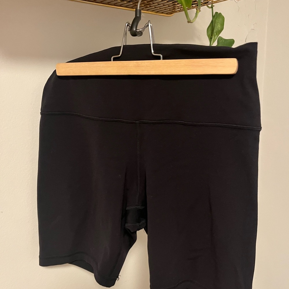 Lululemon align high rise Bike Shorts 8” inseam